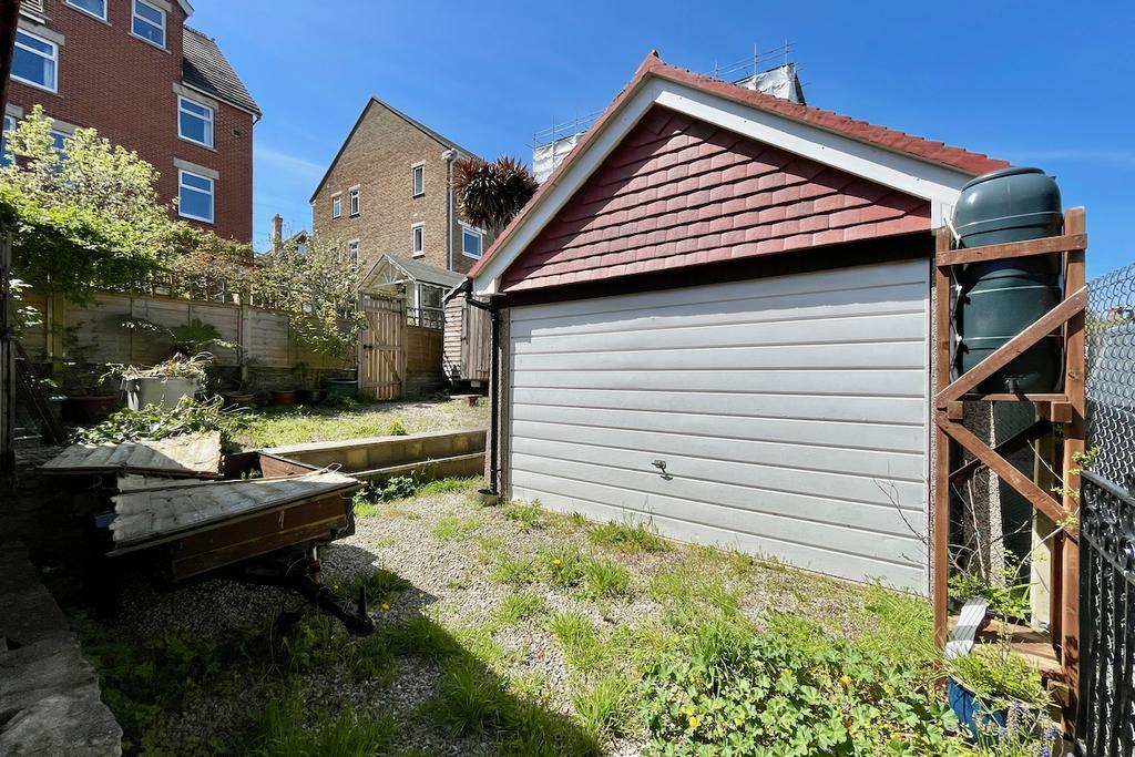 Detached Workshop/Store