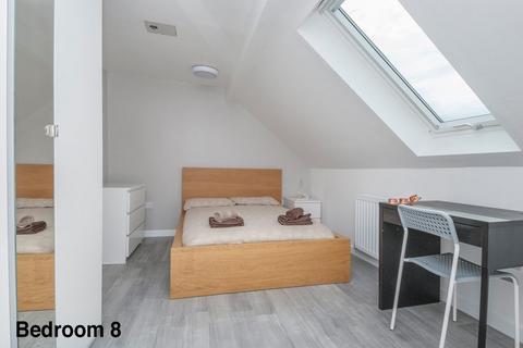 10 bedroom flat share to rent, 0490L – Causewayside, Edinburgh, EH9 1PN