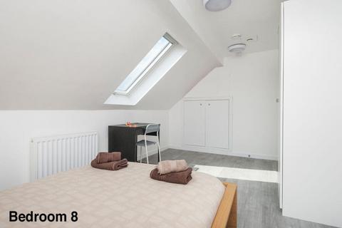 undefined, 0490L Causewayside, Edinburgh, EH9 1PN