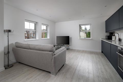 1 bedroom flat for sale, Albury Road, Merstham, Redhill, Surrey, RH1