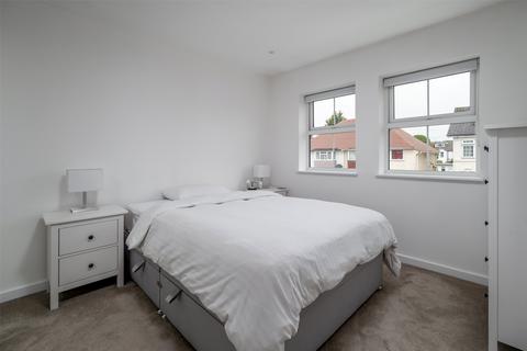 1 bedroom flat for sale, Albury Road, Merstham, Redhill, Surrey, RH1