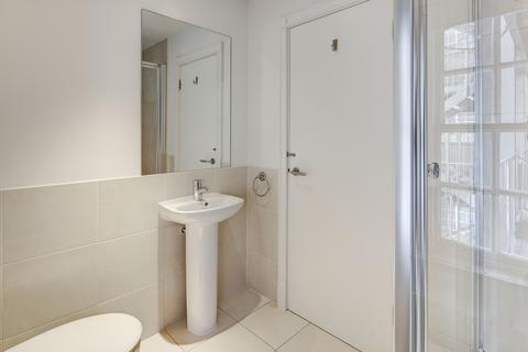 2 bedroom flat to rent, Fulham Road, Chelsea, London, SW3