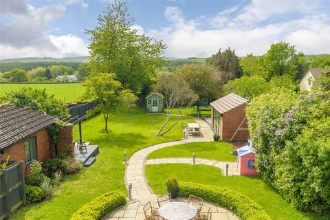 4 bedroom detached house for sale, Newcastle Road, Crossgate Moor, Durham, DH1