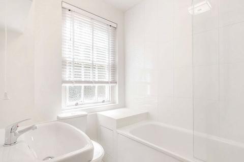 Studio to rent, Fulham Road, Chelsea, SW3