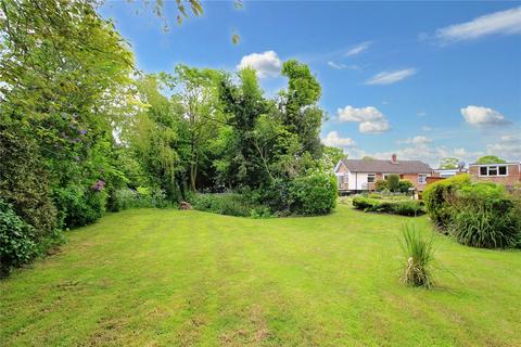21 Elms Close, Earsham, Bungay, NR35 2TD