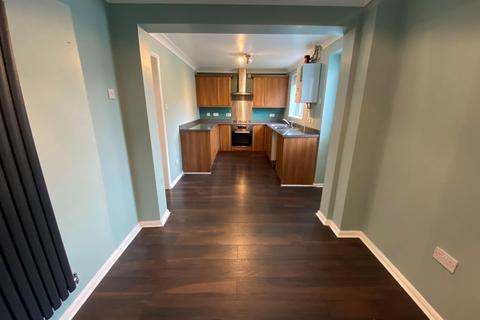 3 bedroom semi-detached house to rent, Coltman Close, Beverley, East Riding of Yorkshire, UK, HU17