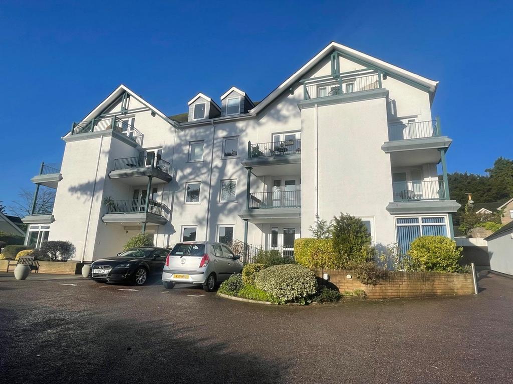 Torquay 2 bed apartment for sale £189,950