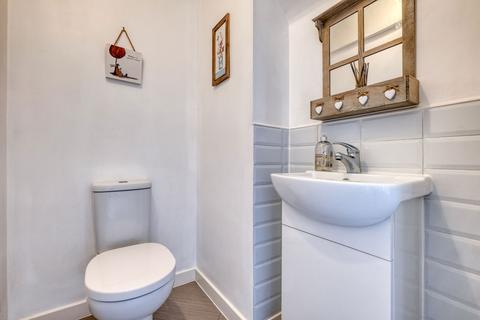 44 Burrington Close, Redditch, B97 6HE