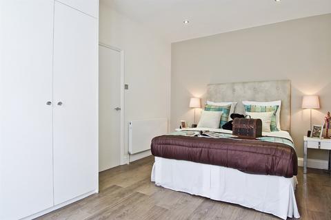 1 bedroom flat for sale, Stratford Road, London, W8