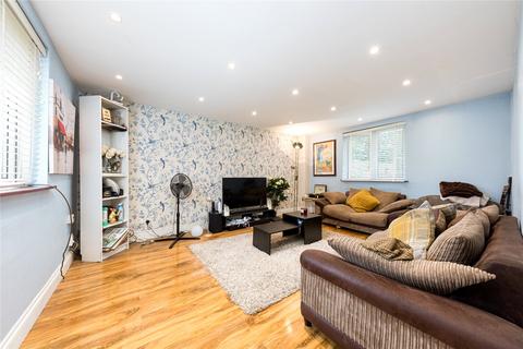 3 bedroom terraced house to rent, Lairs Close, Islington, London