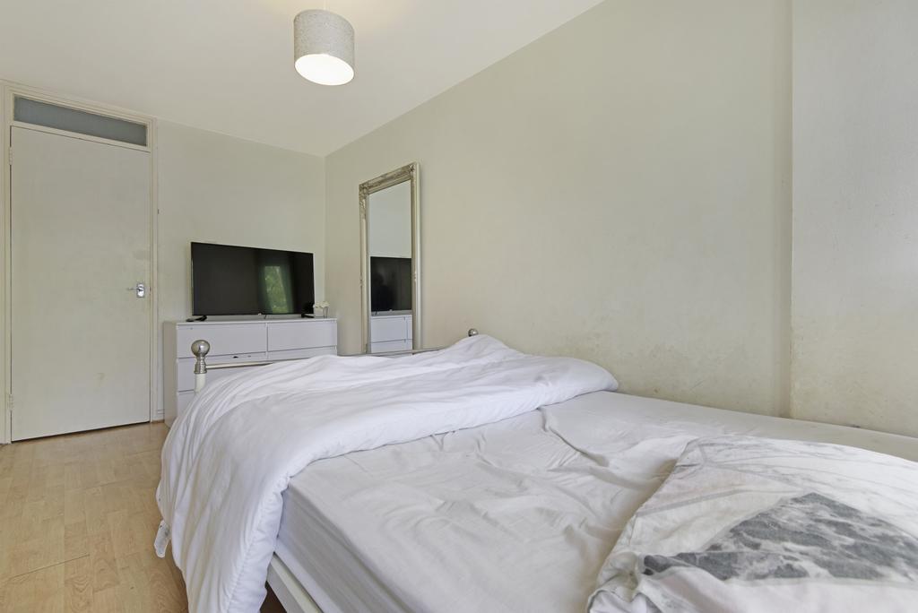 Bedroom 2.2