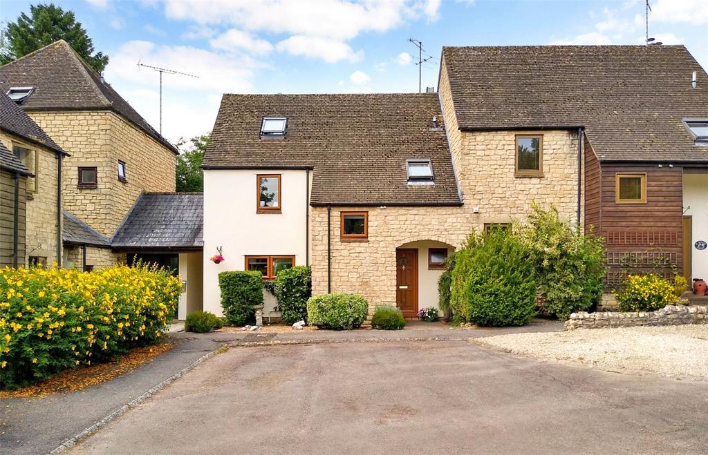 Wyatt Court, Shipton Oliffe, Cheltenham, Gloucestershire, GL54 3 bed