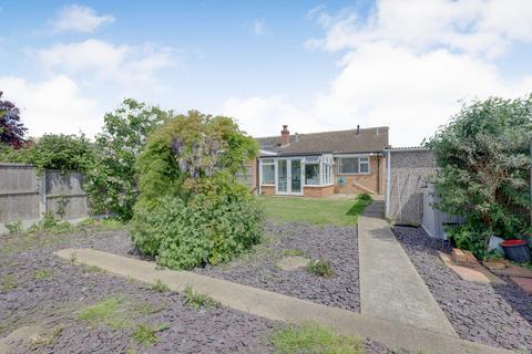 15 Cambridge Gardens, Rochford, SS4 3AU