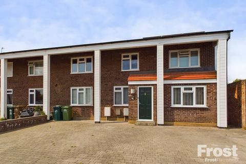 5 bedroom semi-detached house for sale, Pavilion Gardens, Staines-upon-Thames, Surrey, TW18
