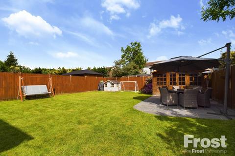 5 bedroom semi-detached house for sale, Pavilion Gardens, Staines-upon-Thames, Surrey, TW18