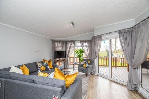 undefined, Three Bed Refurbished Chedgrave Lodge Waveney River Centre, South Norfolk NR34