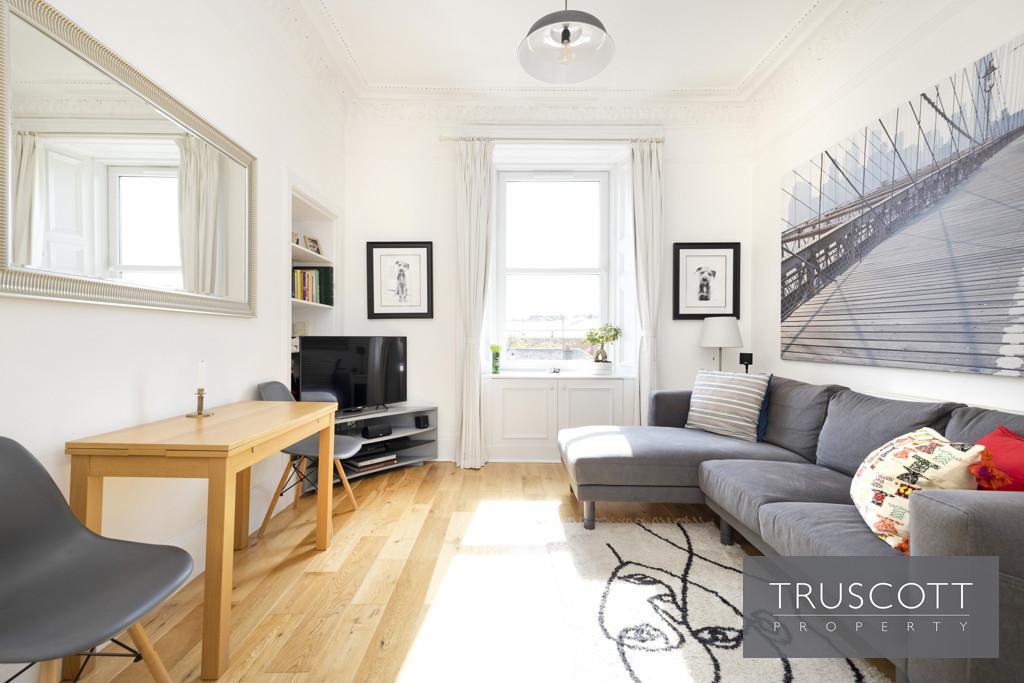 Sitting/Dining/Kitchen