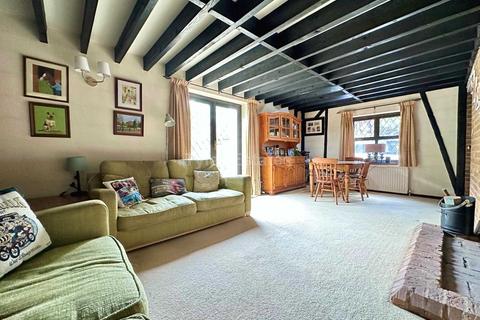 3 bedroom detached house for sale - Durban Lane, Basildon SS15