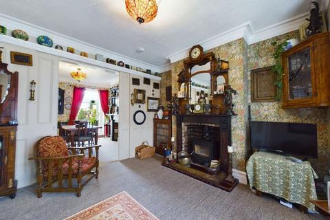3 bedroom terraced house for sale - Clarence Avenue, Kingsthorpe, Northampton NN2 6NY
