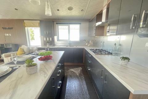 2 bedroom lodge for sale, Southminster, Essex, CM0