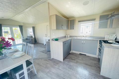 2 bedroom lodge for sale, Southminster, Essex, CM0