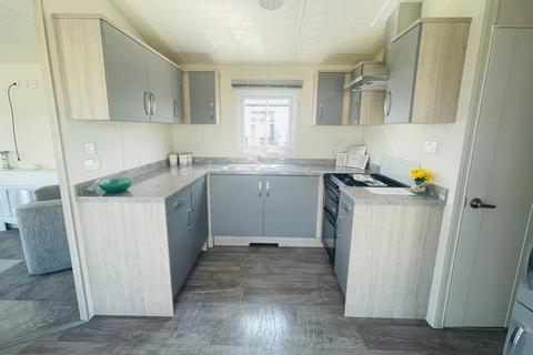 2 bedroom lodge for sale, Southminster, Essex, CM0