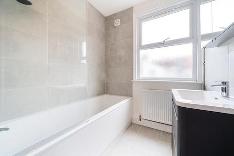 2a Fairlight Road, London, SW17 0JD
