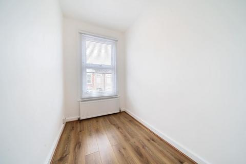 2a Fairlight Road, London, SW17 0JD