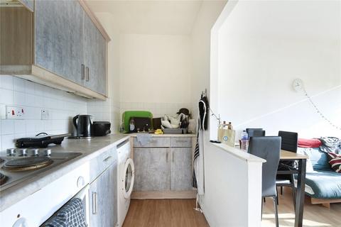 2 bedroom flat to rent, Metro Central Heights, 119 Newington Causeway, London