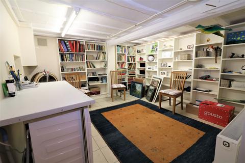 3 bedroom character property for sale, Bridge Street, Pershore, Worcestershire