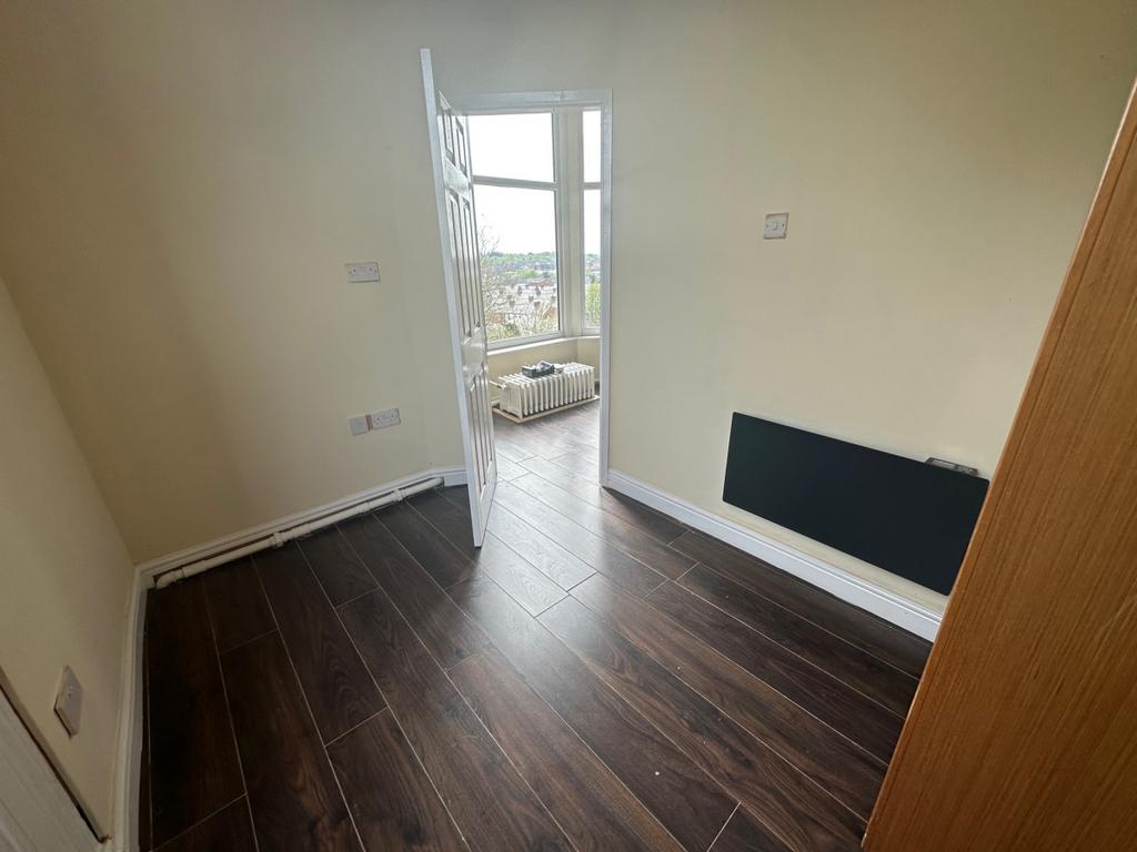 Studio 11, 41-43 Tulketh Crescent