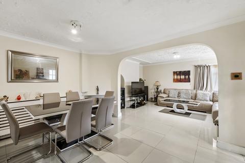 13 Wyatt Close, Hayes, UB4 0BT