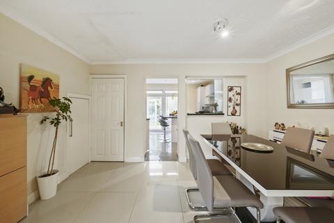 13 Wyatt Close, Hayes, UB4 0BT