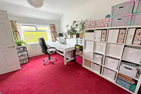 4 Barkers Lane, Wythall, Birmingham, B47 6BU