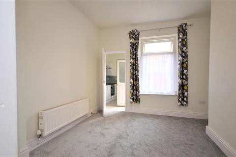 3 bedroom terraced house to rent, Frances Street, Fulford Road, York, YO10