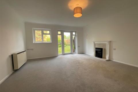 2 bedroom terraced house for sale, Peregrine Gardens, Shirley, Croydon, Surrey