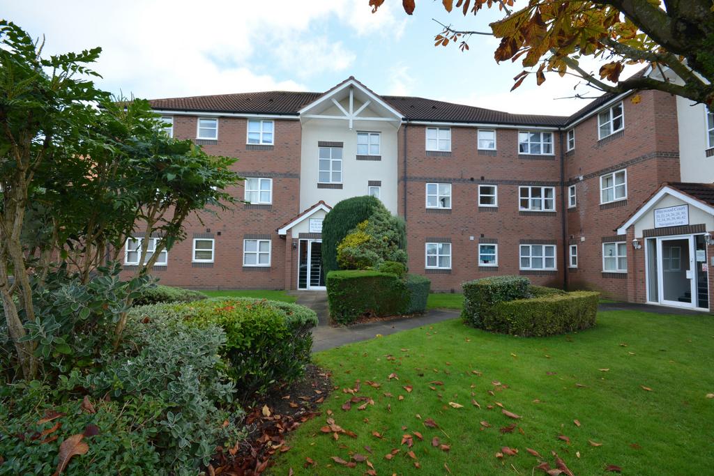 Navigation Loop, Stone, ST15 2 bed flat £695 pcm (£160 pw)