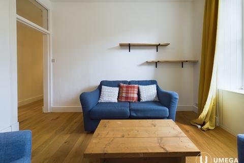 13 Dalgety Avenue, Edinburgh, EH7 5UQ