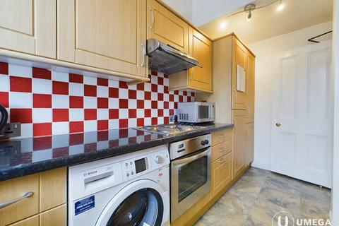 13 Dalgety Avenue, Edinburgh, EH7 5UQ