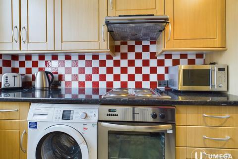 13 Dalgety Avenue, Edinburgh, EH7 5UQ