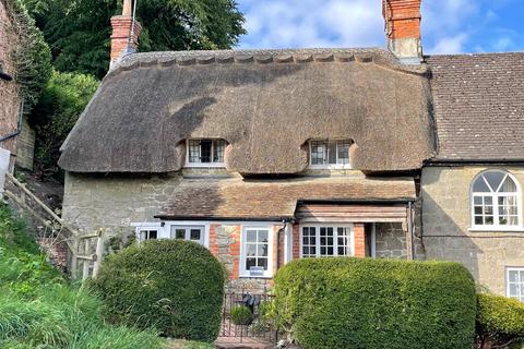 Haddon Cottage, 38 Milton, East Knoyle, Salisbury, SP3 6BJ