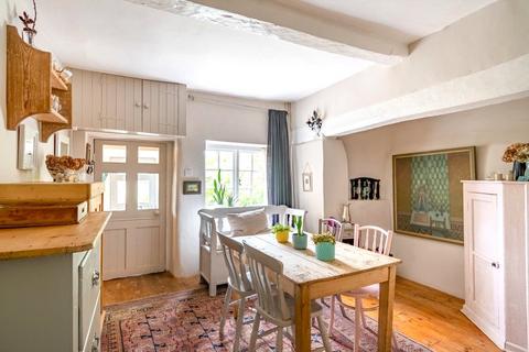 Haddon Cottage, 38 Milton, East Knoyle, Salisbury, SP3 6BJ