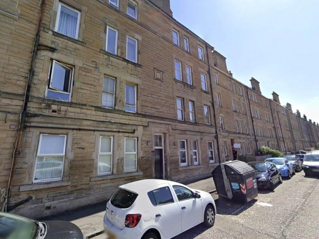 Stewart Terrace, Edinburgh, EH11 1 bed flat £795 pcm (£183 pw)