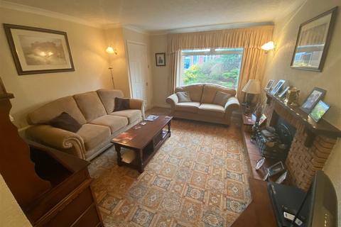47 Chetwyn Avenue, Royton, Oldham, OL2 5UJ