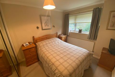 47 Chetwyn Avenue, Royton, Oldham, OL2 5UJ