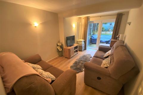 11 Borrowdale Close, Royton, Oldham, OL2 6TN