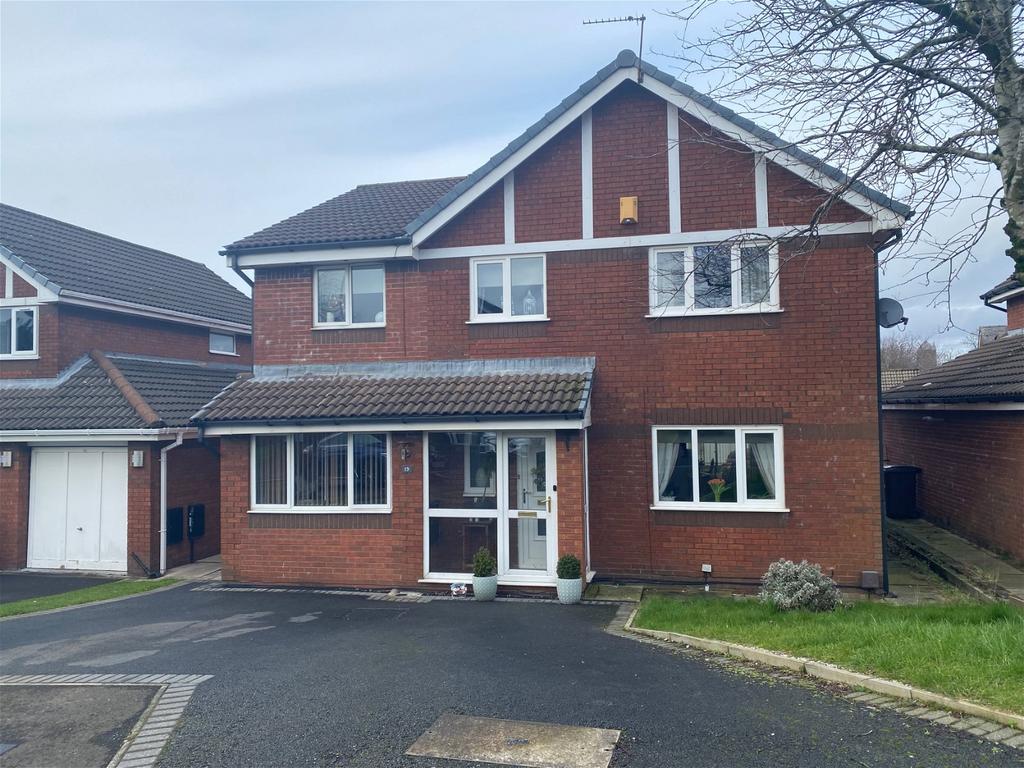Westcott Grove, Royton 5 bed detached house for sale £435,000