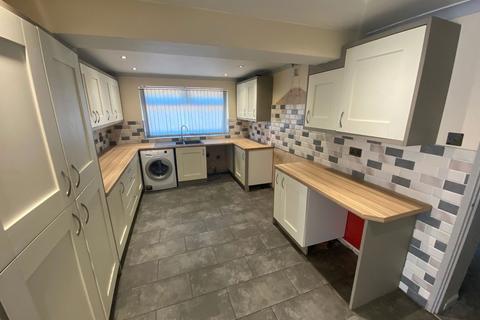 9 Brellafield Drive, Shaw, Oldham, OL2 7PS