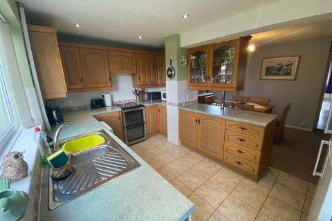 19 Arley Drive, Shaw, Oldham, OL2 8DY