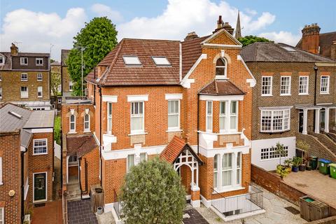 2 bedroom apartment for sale, Montague Road, Richmond, TW10